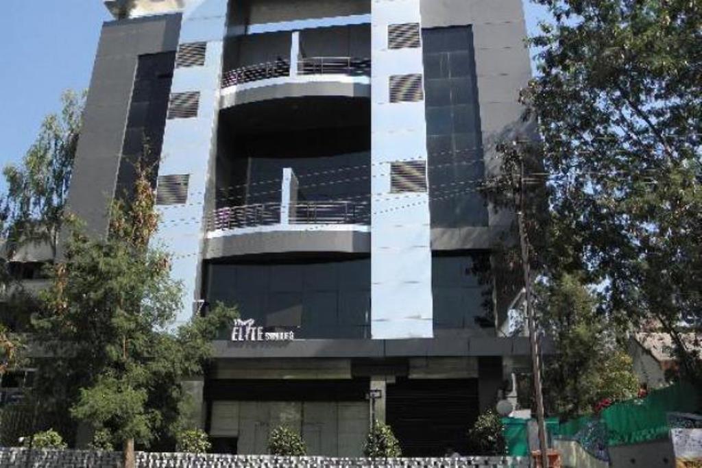 Hotel The Elite Suites Pune Chambre photo